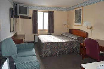 Budget Inn Of Tazewell County Pounding Mill Buitenkant foto