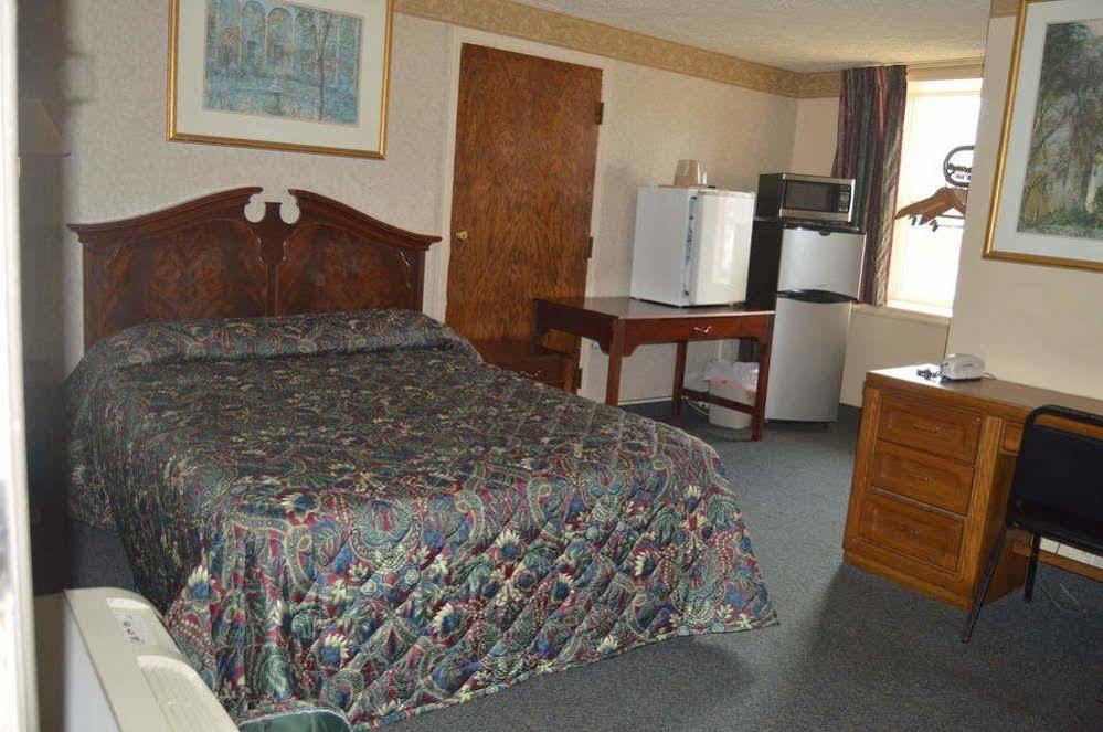 Budget Inn Of Tazewell County Pounding Mill Buitenkant foto